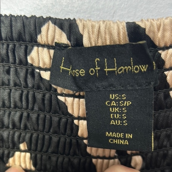 House of Harlow Black and Gold Geometric Women's Top - Picture 2 of 8